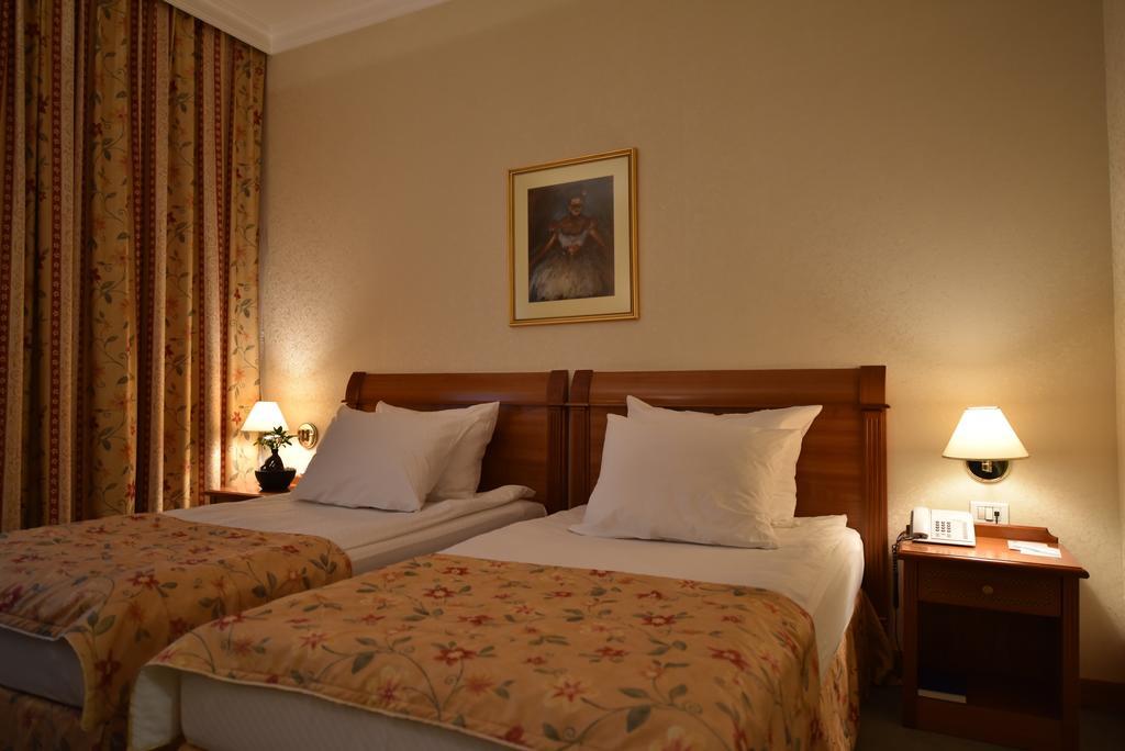 Best Western Hotel Turist Skopje Room photo