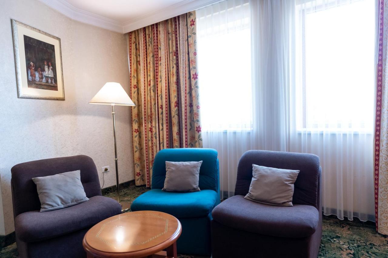 Best Western Hotel Turist Skopje Exterior photo