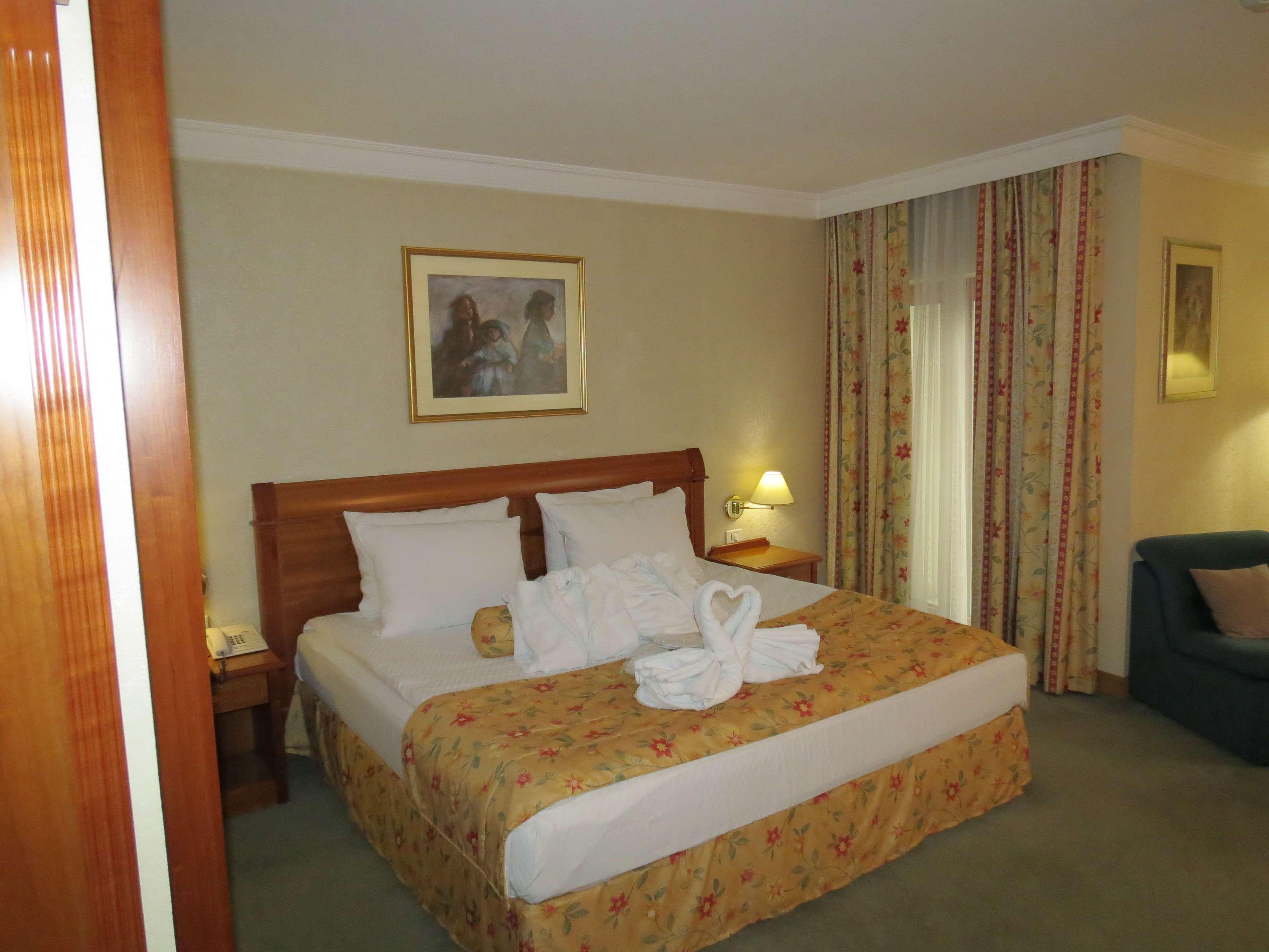 Best Western Hotel Turist Skopje Exterior photo